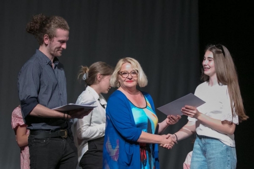 Dramci106 dup 110622