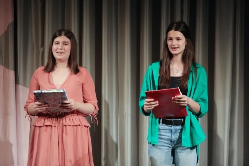 Srednjoskolci01 dup 150622